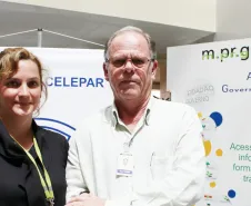 Os aniversariantes, Christianne e Alfredo (a partir da esq.)