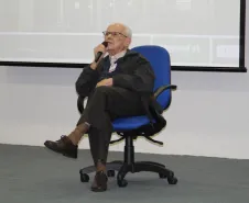 Saúde Mental e Psicomatização - UNIMED Palestrante: Paulo de Tarso