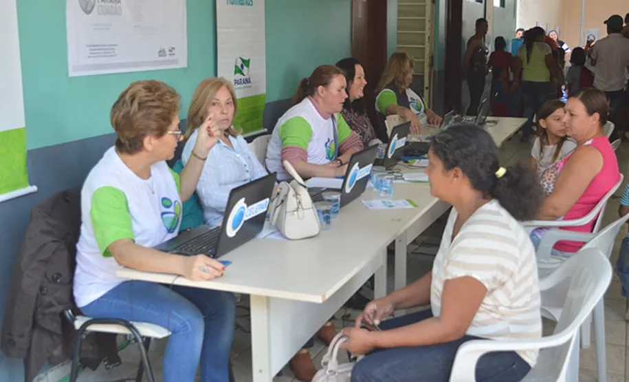 Paraná Cidadão faz sete mil atendimentos em Reserva com atuação da Celepar