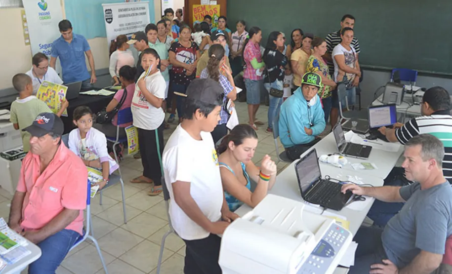 Paraná Cidadão faz sete mil atendimentos em Reserva com atuação da Celepar
