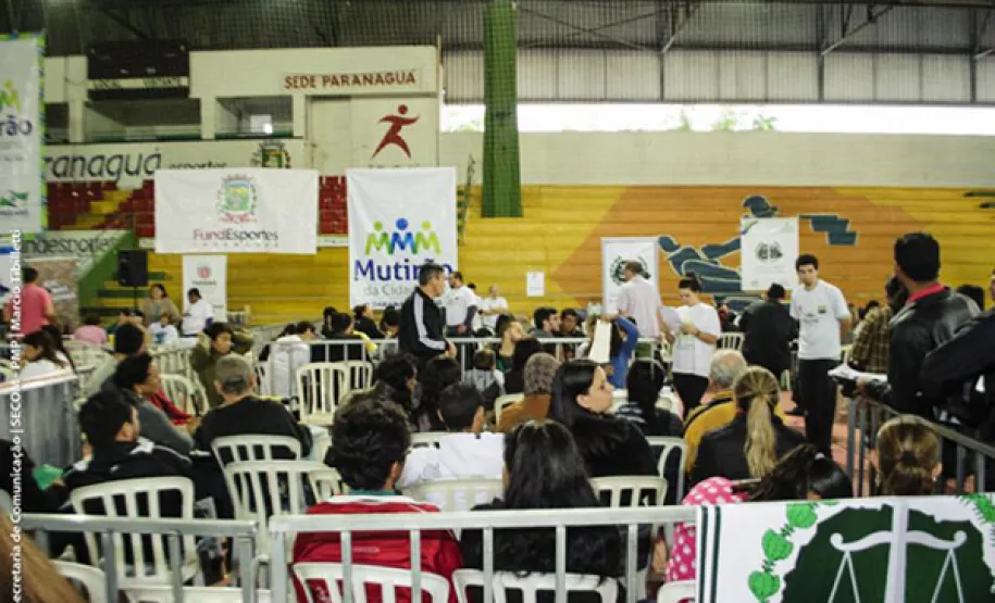 Celepar participa em Paranaguá do primeiro Mutirão da Cidadania de 2014 Mutirão da Cidadania em Paranaguá