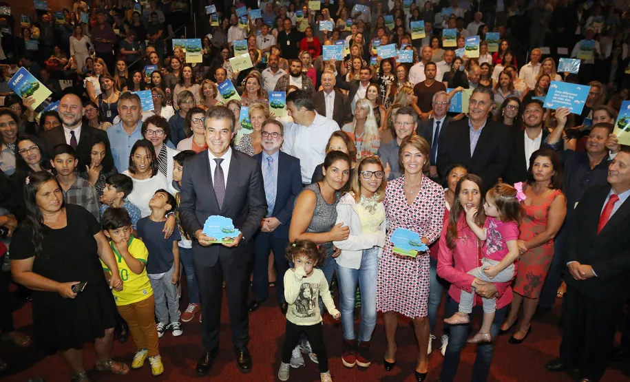BI da Celepar sobre Cadastro Único será liberado aos 399 municípios paranaenses