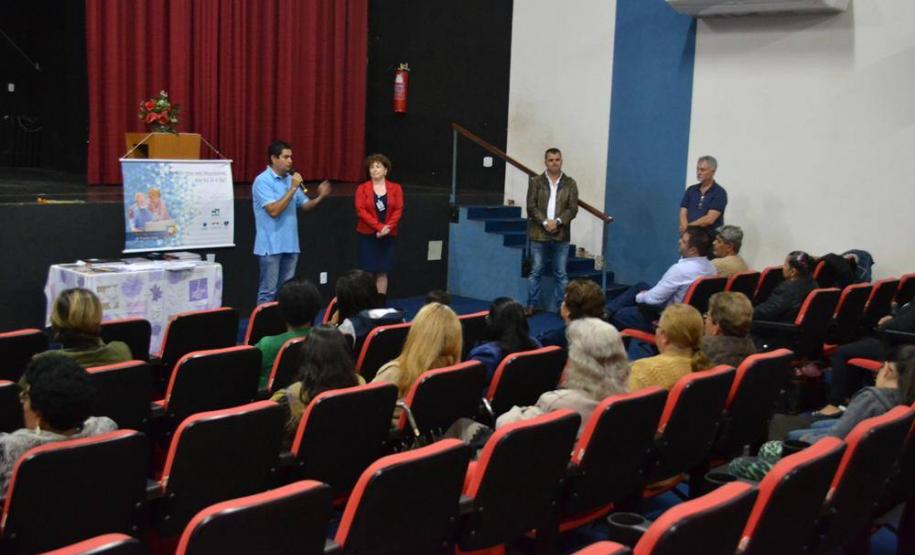 Celepar leva capacitação em internet e redes sociais aos idosos de Ribeirão do Pinhal