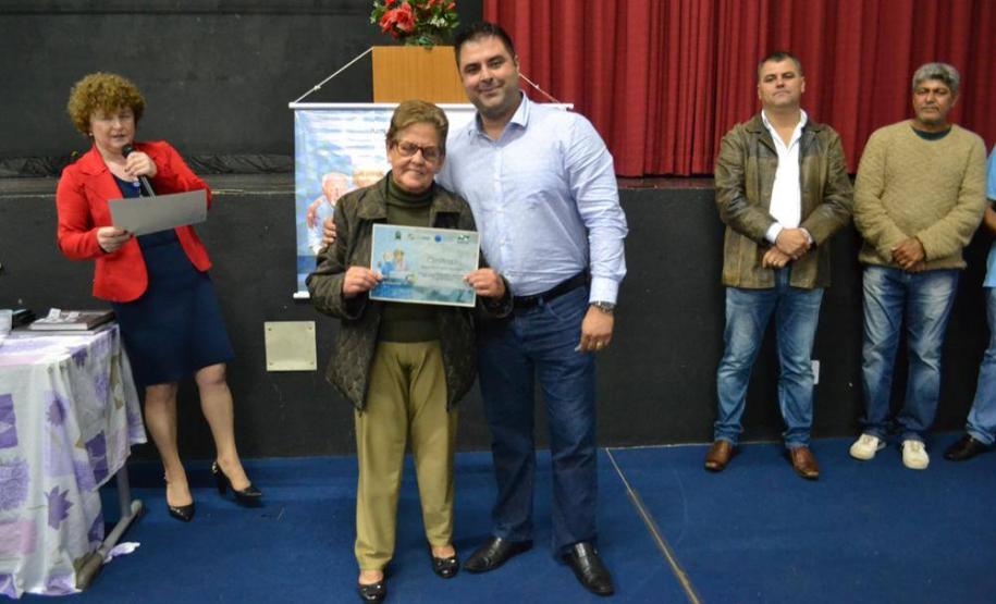 Celepar leva capacitação em internet e redes sociais aos idosos de Ribeirão do Pinhal