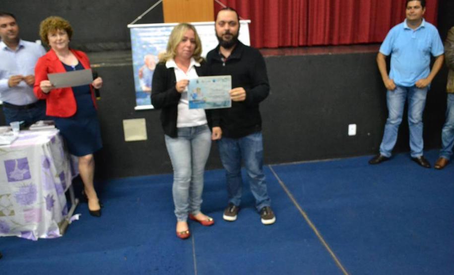 Celepar leva capacitação em internet e redes sociais aos idosos de Ribeirão do Pinhal