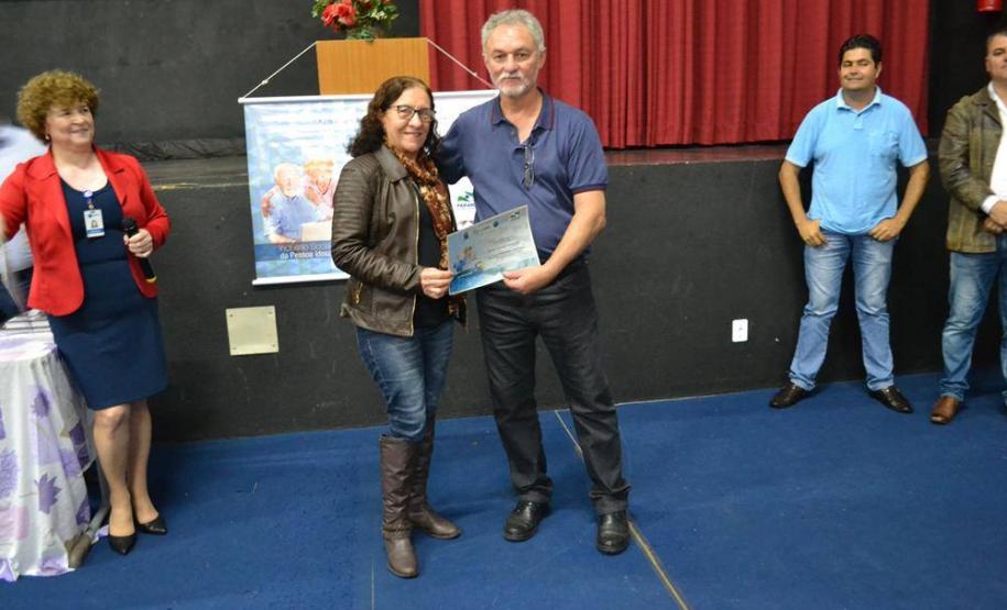 Celepar leva capacitação em internet e redes sociais aos idosos de Ribeirão do Pinhal