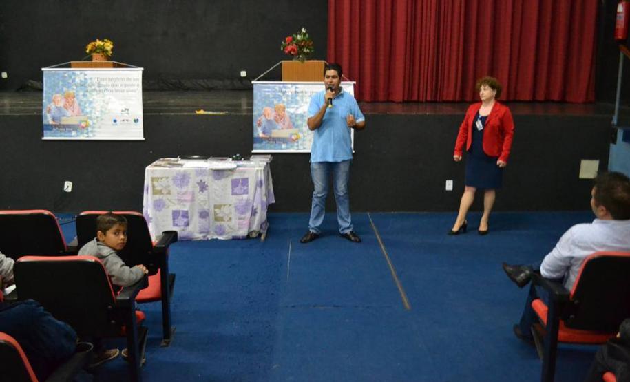 Celepar leva capacitação em internet e redes sociais aos idosos de Ribeirão do Pinhal