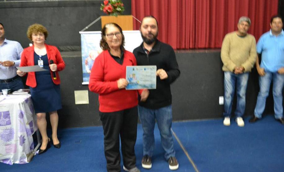 Celepar leva capacitação em internet e redes sociais aos idosos de Ribeirão do Pinhal