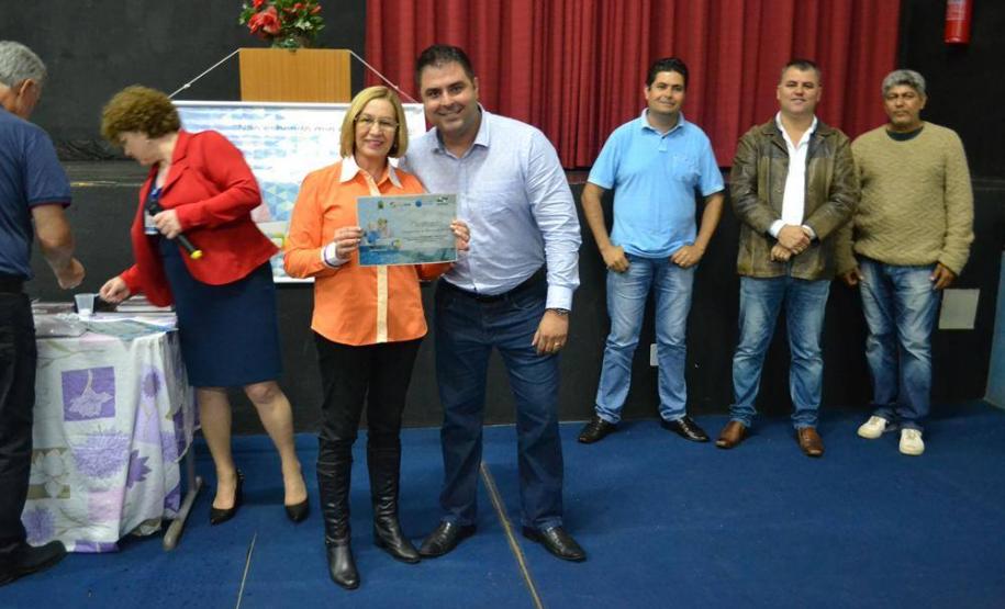 Celepar leva capacitação em internet e redes sociais aos idosos de Ribeirão do Pinhal