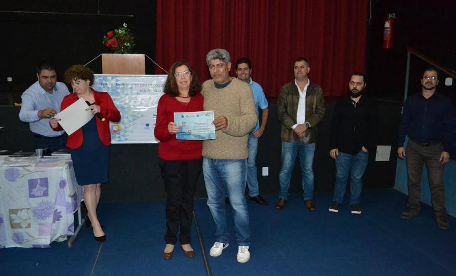 Celepar leva capacitação em internet e redes sociais aos idosos de Ribeirão do Pinhal