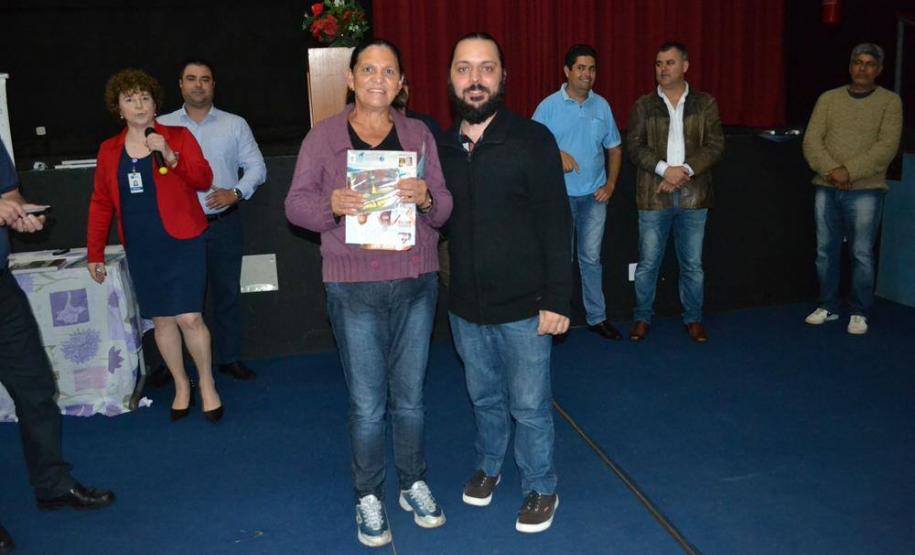 Celepar leva capacitação em internet e redes sociais aos idosos de Ribeirão do Pinhal