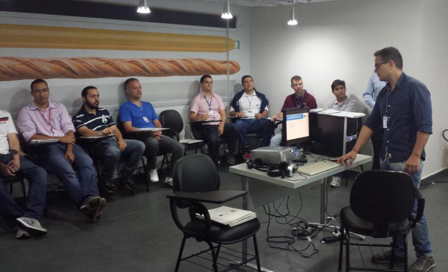 Integração de áreas da Celepar e melhoria de processos foram temas de fórum técnico em Cascavel