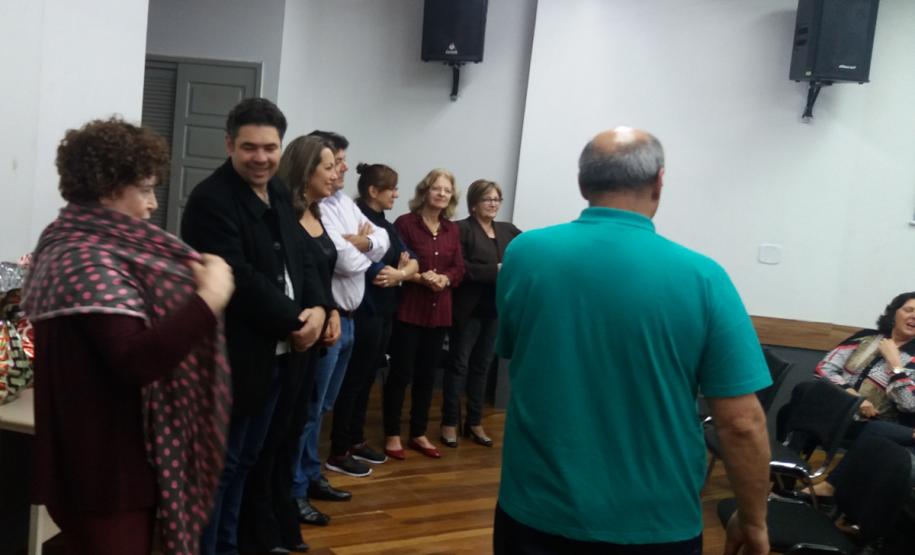Pato Branco recebe quinta edição de curso de smartphone para idosos