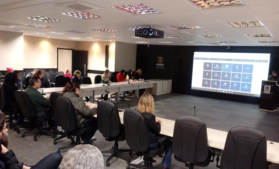 Nova versão da solução Serviços Rápidos é apresentada no Palácio das Araucárias