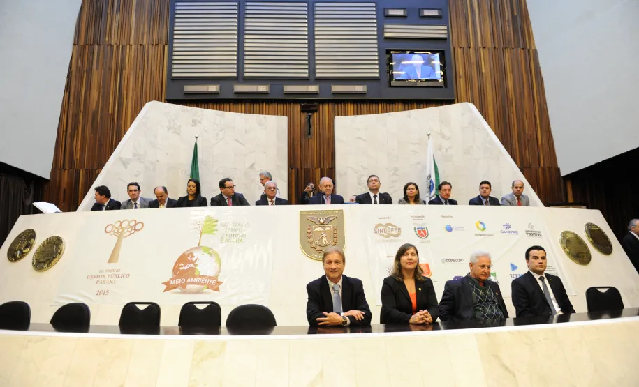 Telêmaco Borba vence a categoria TIC do III Prêmio Gestor Público Paraná