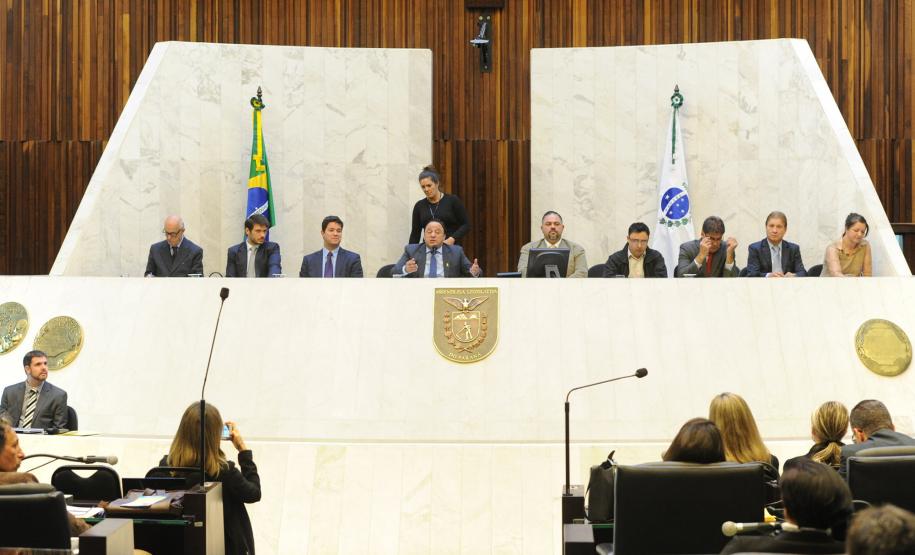 Uso responsável da internet por crianças e adolescentes é tema de audiência pública na Assembleia