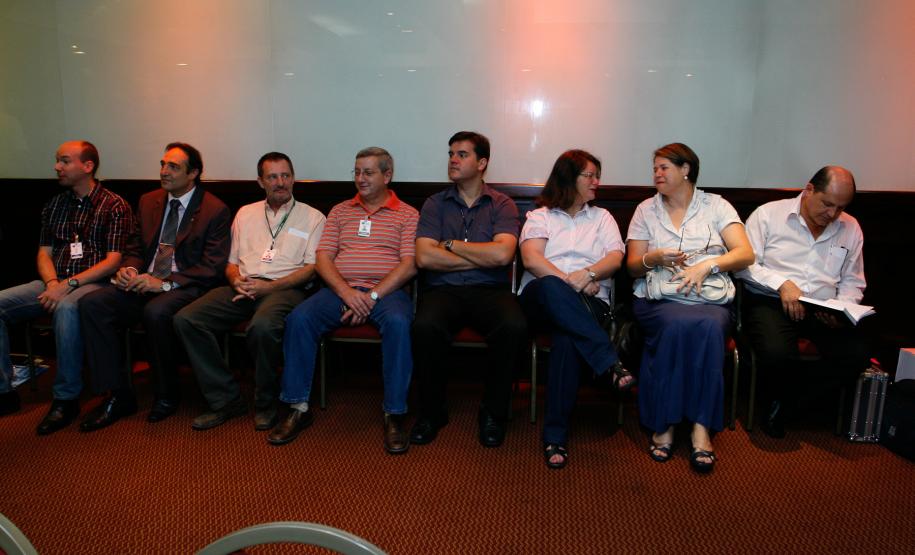 Participantes da 117ª Reunião Ordinária do Conselho das Associadas da Associação Brasileira de Entidades Estaduais de Tecnologia da Informação e Comunicação (Abep) em Curitiba/PR, nos dias 09 e 10 de fevereiro de 2012