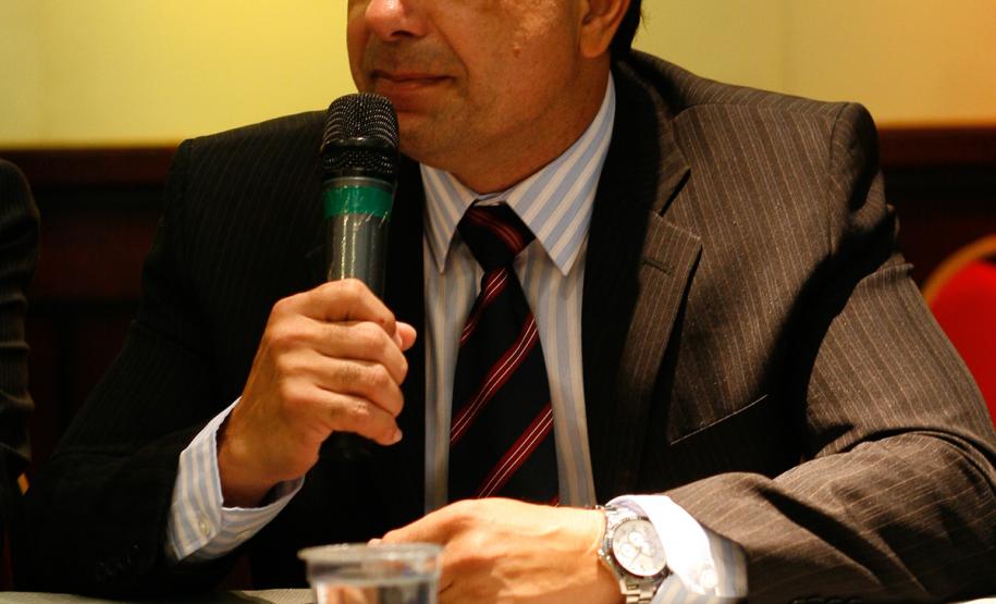 Participantes da 117ª Reunião Ordinária do Conselho das Associadas da Associação Brasileira de Entidades Estaduais de Tecnologia da Informação e Comunicação (Abep) em Curitiba/PR, nos dias 09 e 10 de fevereiro de 2012