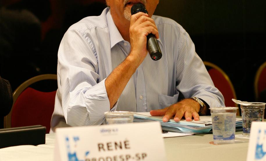 Participante da 117ª Reunião Ordinária do Conselho das Associadas da Associação Brasileira de Entidades Estaduais de Tecnologia da Informação e Comunicação (Abep) em Curitiba/PR, nos dias 09 e 10 de fevereiro de 2012