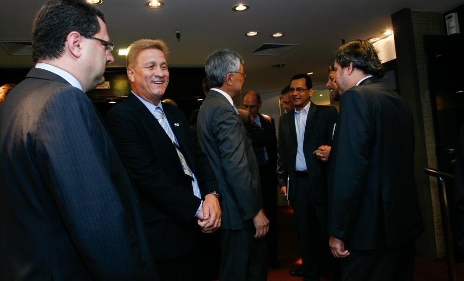 Participantes da 117ª Reunião Ordinária do Conselho das Associadas da Associação Brasileira de Entidades Estaduais de Tecnologia da Informação e Comunicação (Abep) em Curitiba/PR, nos dias 09 e 10 de fevereiro de 2012