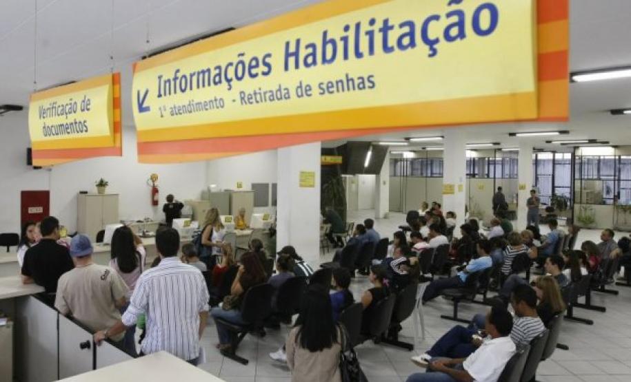 Celepar realiza atendimento preventivo ao Detran em todo o Paraná