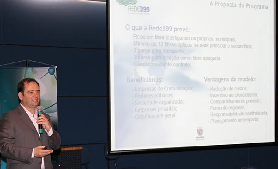 Projeto Rede399 do Governo do Estado é apresentado no I Congresso Paranaense de Cidades Digitais