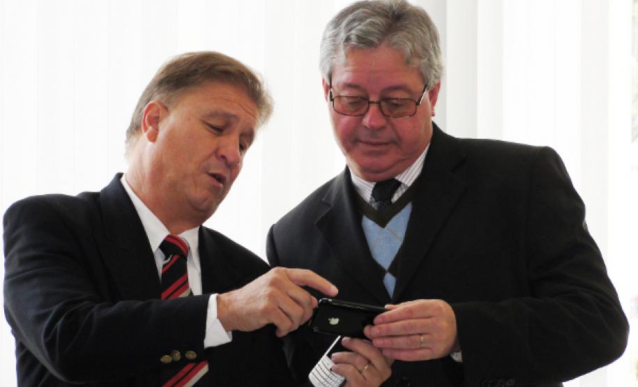 Welington de Souza Carvalho e Jacson Carvalho Leite, na 4ª Reunião Ordinária do Conselho Estadual de Tecnologia da Informação e Telecomunicações – COSIT - Data: 02/06/2011