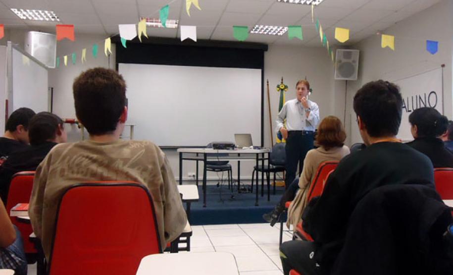 Jacson Leite no workshop sobre vivência profissional no setor público