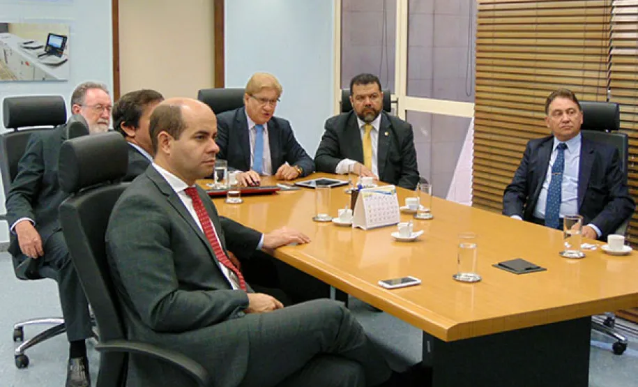 Comissão de Ciência, Tecnologia e Ensino Superior da Assembleia Legislativa conhece soluções de inteligência do Governo do Paraná