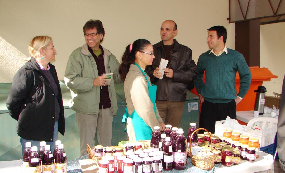 Na banca do agricultor João Tanto também havia doces e compotas