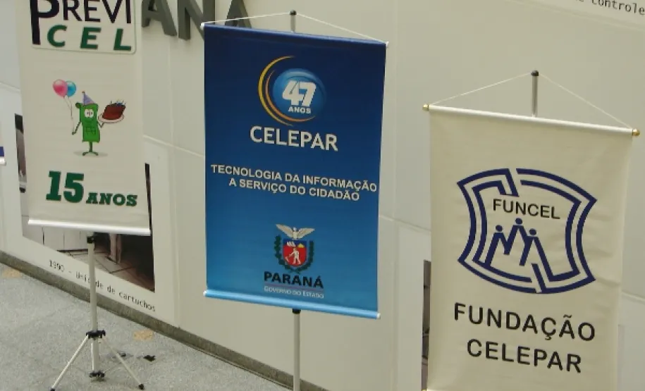 Emoção marca a cerimônia inicial de comemoração dos 47 anos da Celepar