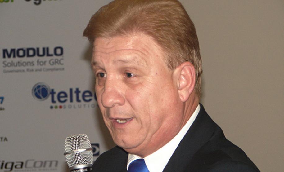 Celepar apresenta soluções de TI para modernização da gestão pública no CONIP 2013