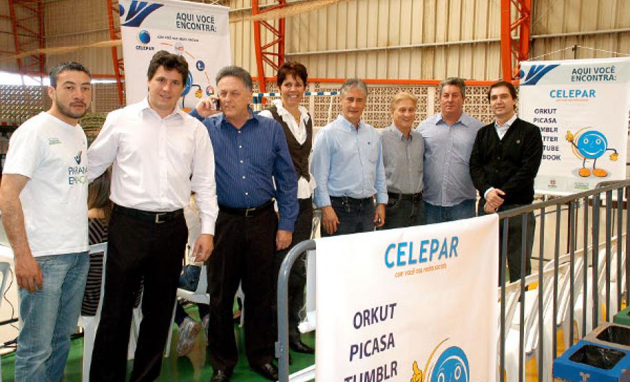 Edson Luiz Arantes, chefe do NR da Agricultura, Vanderlei José de Campos Júnior; chefe do NR da Saúde, Miroslau Bailak; secretária municipal de Assistência Social, Inês de Paula; prefeito Edgar Bueno, Jacson Carvalho Leite, Sérgio Terres e Wilson Quinteiro