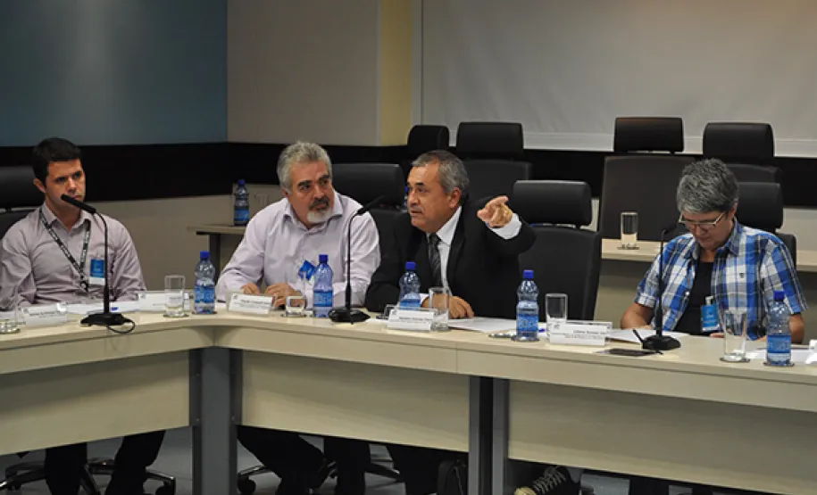 Celepar sedia reunião para debater a integração dos bancos de dados dos institutos de identificação de quatro estados