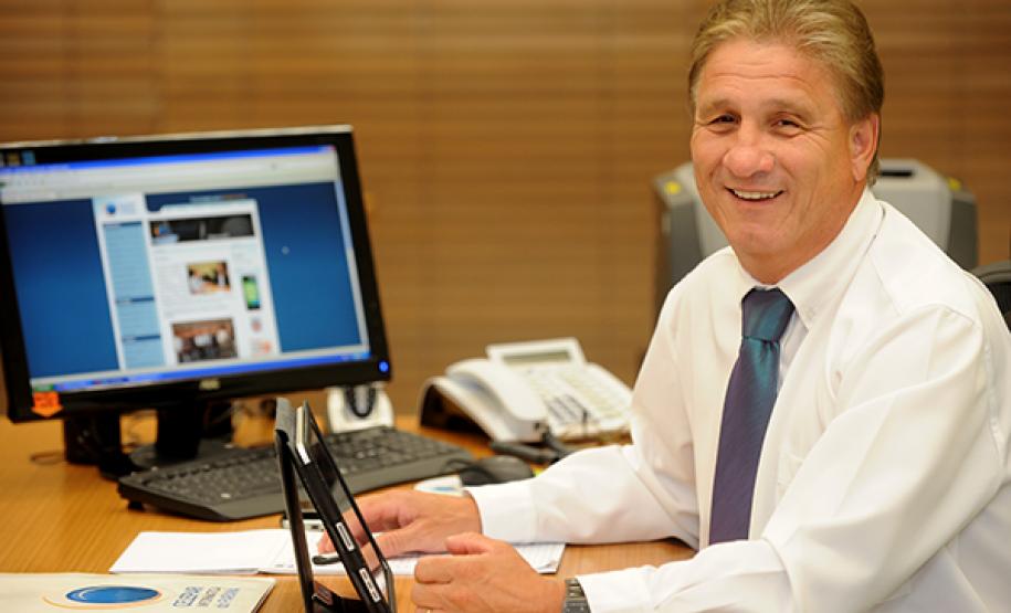 Profissionais de TI se reúnem em Joinville durante 122ª Roca O presidente Jacson Carvalho Leite participa da reunião da ABEP em Joinvile (SC)