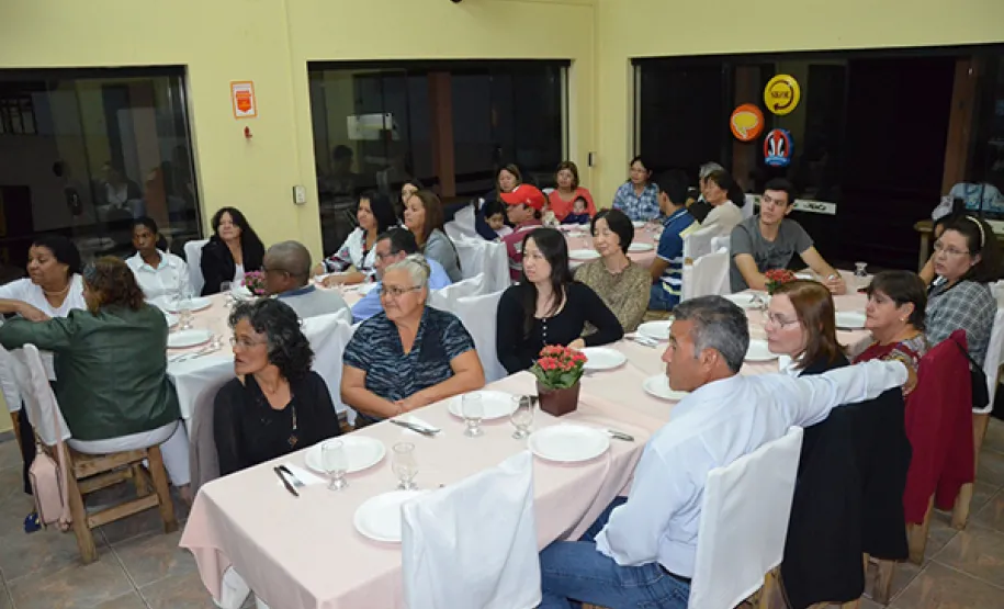 Mais 20 idosos de Assaí/PR recebem certificados do curso de Inclusão Social