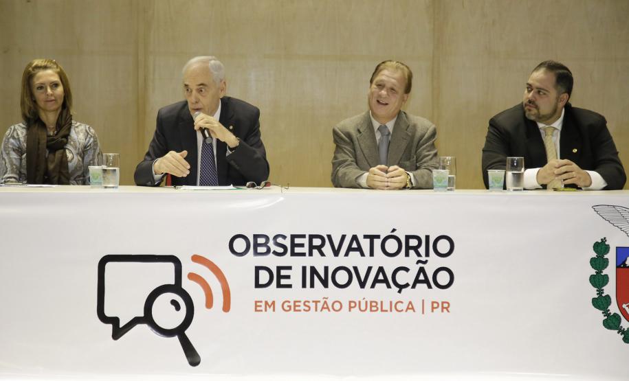 Secretaria Fernanda Richa, participa do lançamento da Escola de Gestão do Paraná e do Observatório de Inovação em Gestão Pública no Paraná. Fotos: Rogério Machado / SECS
