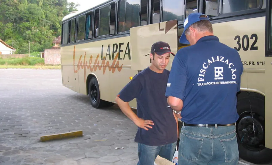 DER fiscaliza as condições de mais 3 mil ônibus no primeiro trimestre