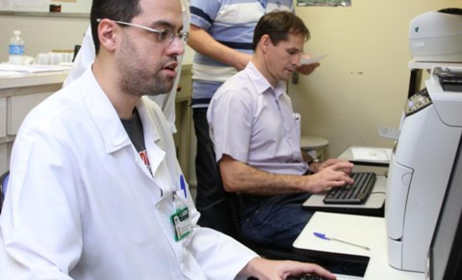 Sistema desenvolvido pela Celepar contribui com informatização nas farmácias do HUM