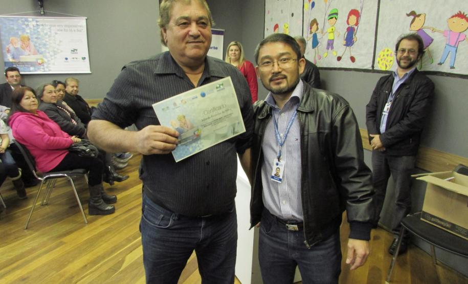 Curso de Acesso à Internet e Redes Sociais inclui mais de 60 idosos de Pato Branco no mundo digital