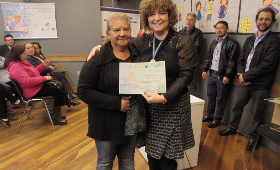 Curso de Acesso à Internet e Redes Sociais inclui mais de 60 idosos de Pato Branco no mundo digital