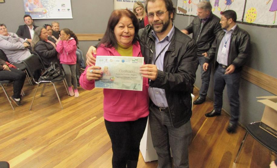 Curso de Acesso à Internet e Redes Sociais inclui mais de 60 idosos de Pato Branco no mundo digital