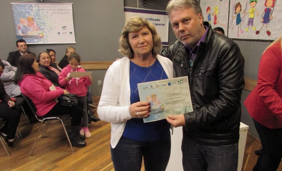 Curso de Acesso à Internet e Redes Sociais inclui mais de 60 idosos de Pato Branco no mundo digital