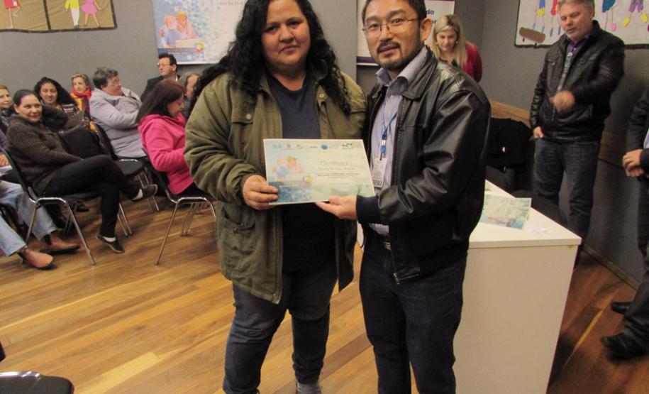 Curso de Acesso à Internet e Redes Sociais inclui mais de 60 idosos de Pato Branco no mundo digital