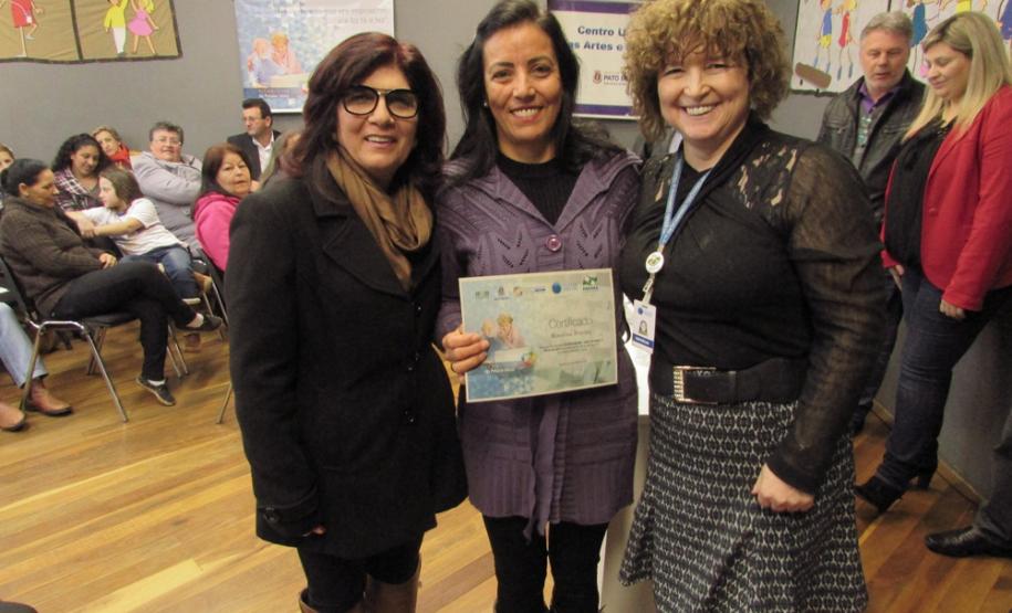 Curso de Acesso à Internet e Redes Sociais inclui mais de 60 idosos de Pato Branco no mundo digital