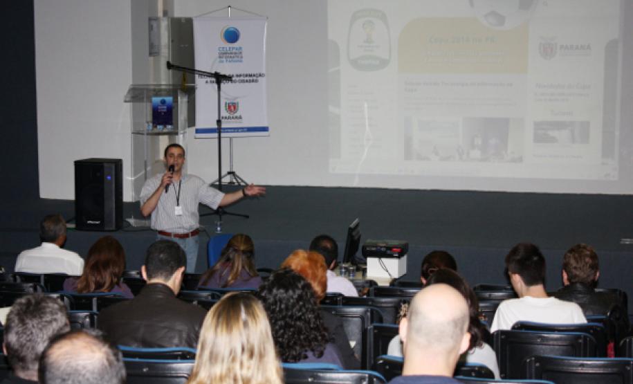 Alexandre Augusto Amaral fala sobre o fórum virtual desenvolvido pela Celepar