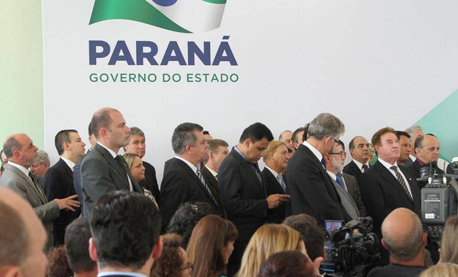 Richa dá posse aos novos secretários da Casa Civil, Administração e Justiça