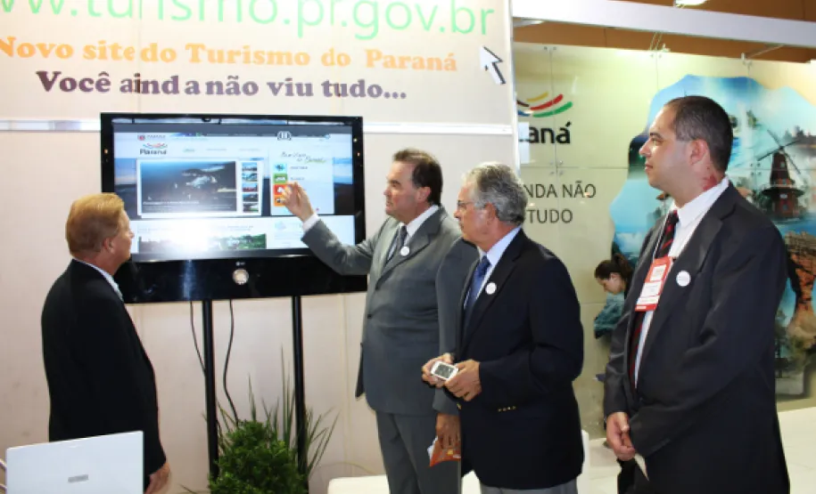 Secretaria de Turismo lança novo site desenvolvido pela Celepar x