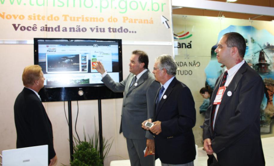 Secretaria de Turismo lança novo site desenvolvido pela Celepar x