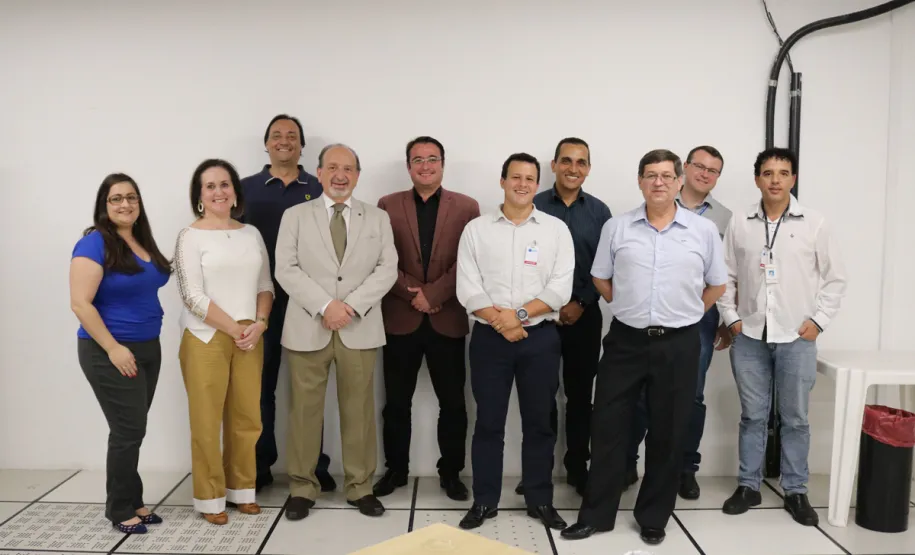 Jucepar e Celepar estudam modernizar sistema de registro de empresas